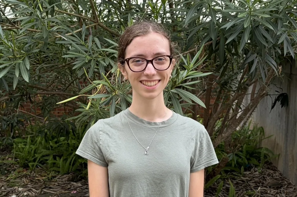 Photo of REU Participant Claire Slusser.